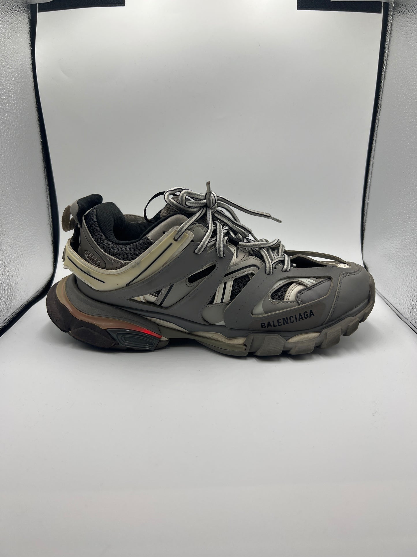 BALENCIAGA TRACK “GREY” (LED) N.B.