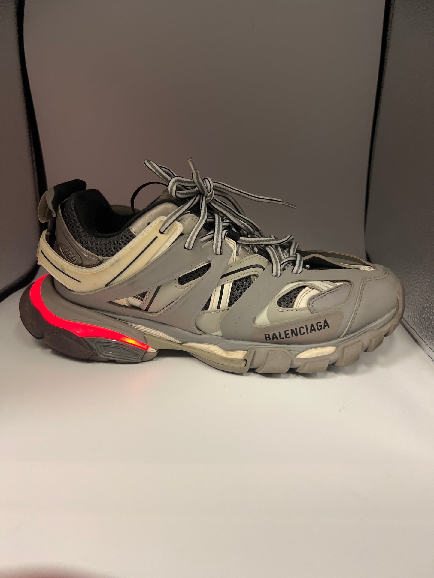 BALENCIAGA TRACK “GREY” (LED) N.B.