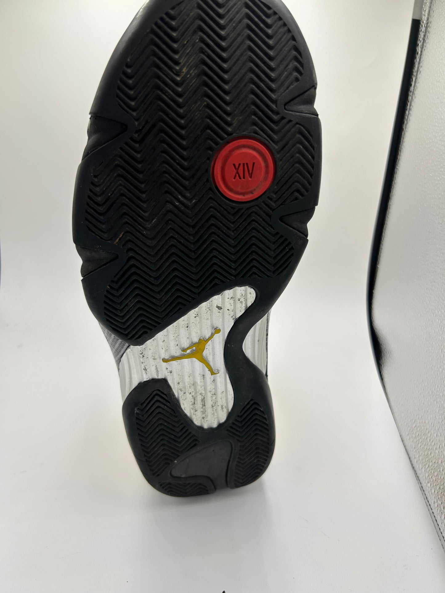 JORDAN 14 “REVRSE FERRARI” N.B.
