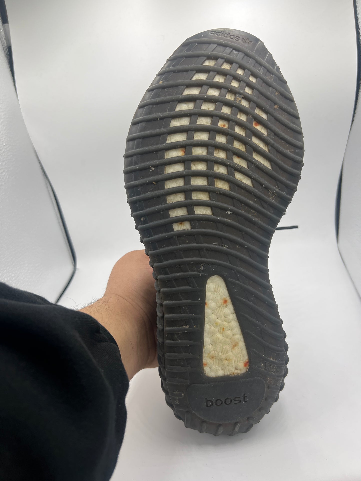 YEEZY 350 V2 "RED"
