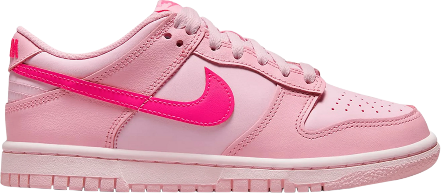 NIKE DUNK LOW "TRIPLE PINK"