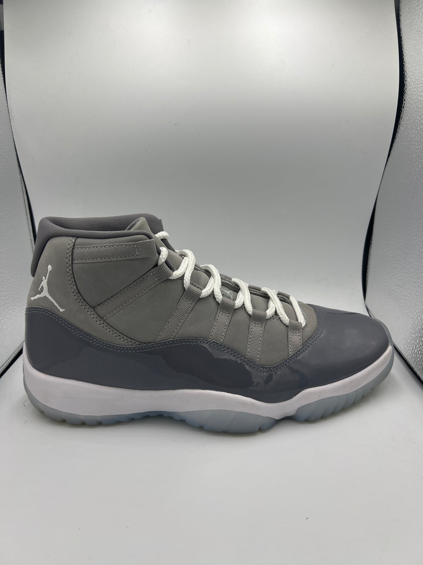 JORDAN 11 "COOL GREY"