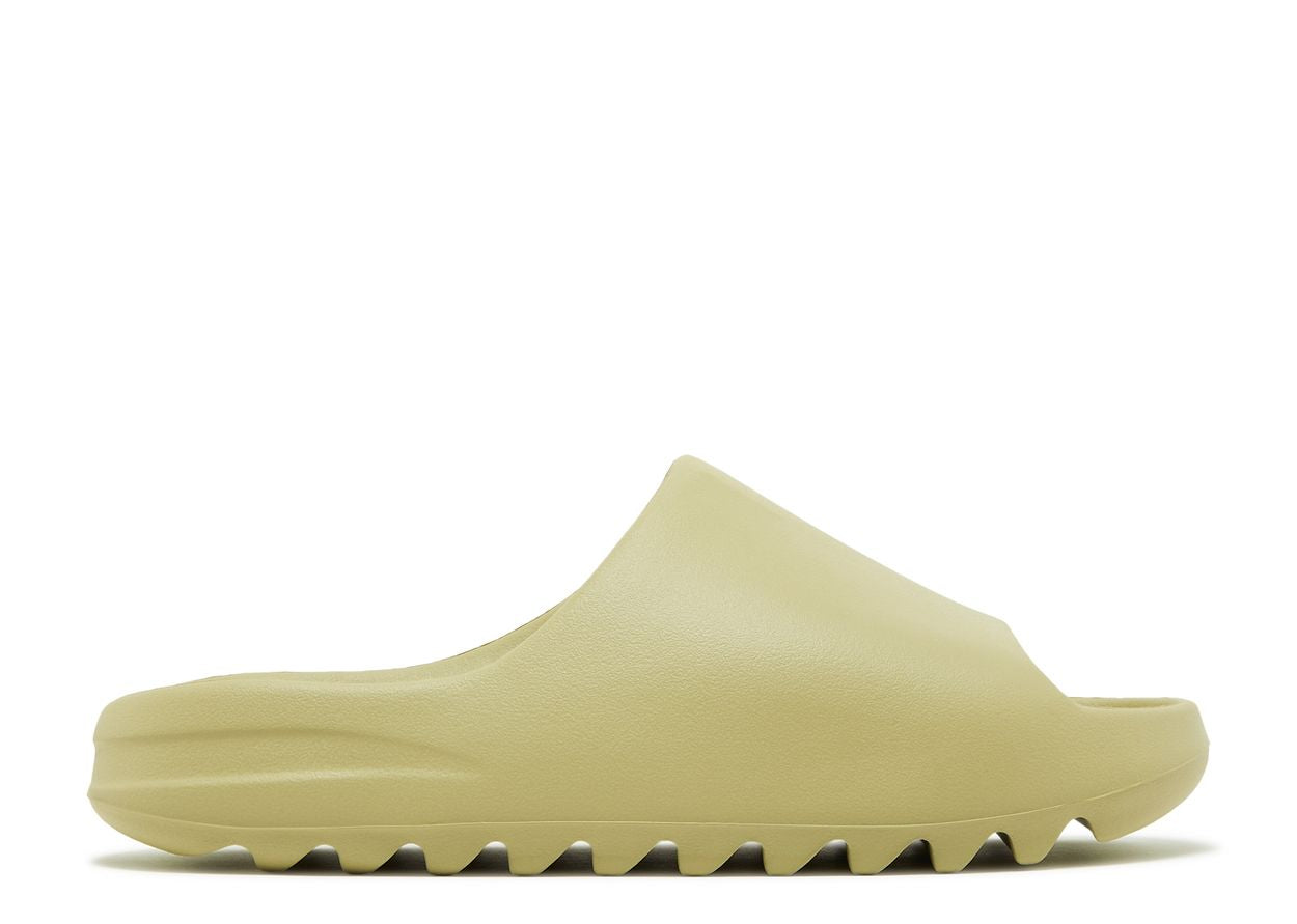 YEEZY SLIDE "RESIN"