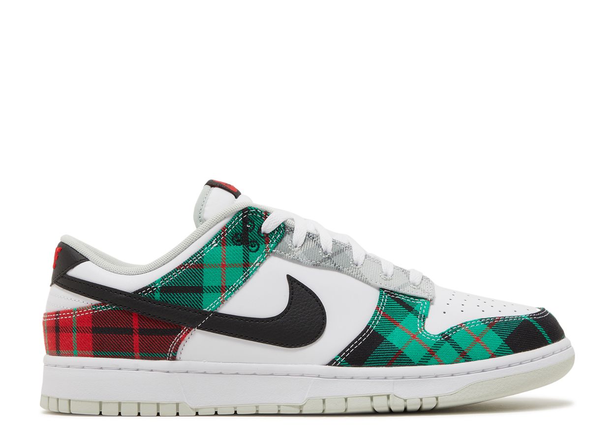 NIKE DUNK LOW "TARTAN PLAID"