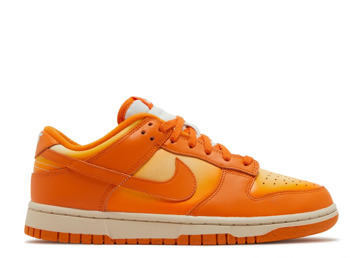 NIKE DUNK LOW "MAGMA ORANGE"