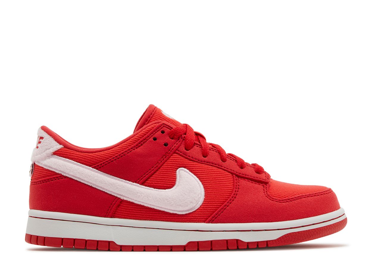 NIKE DUNK LOW "VALENTINES DAY 2024"