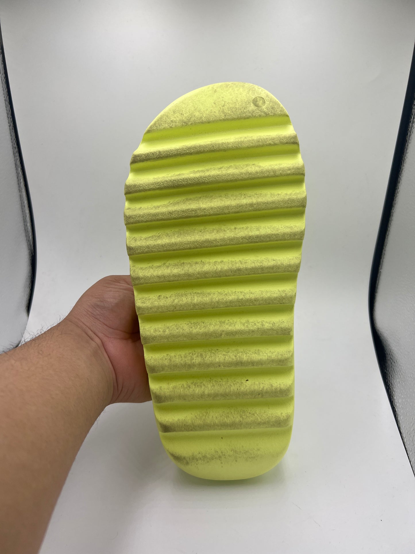 YEEZY SLIDE "GREEN GLOW"