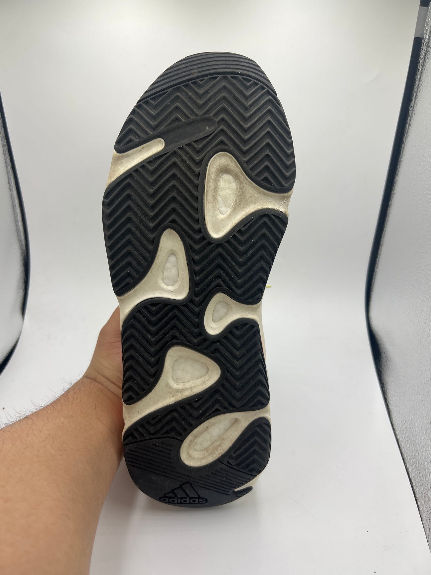 YEEEZY 700 "WAVE RUNNER"