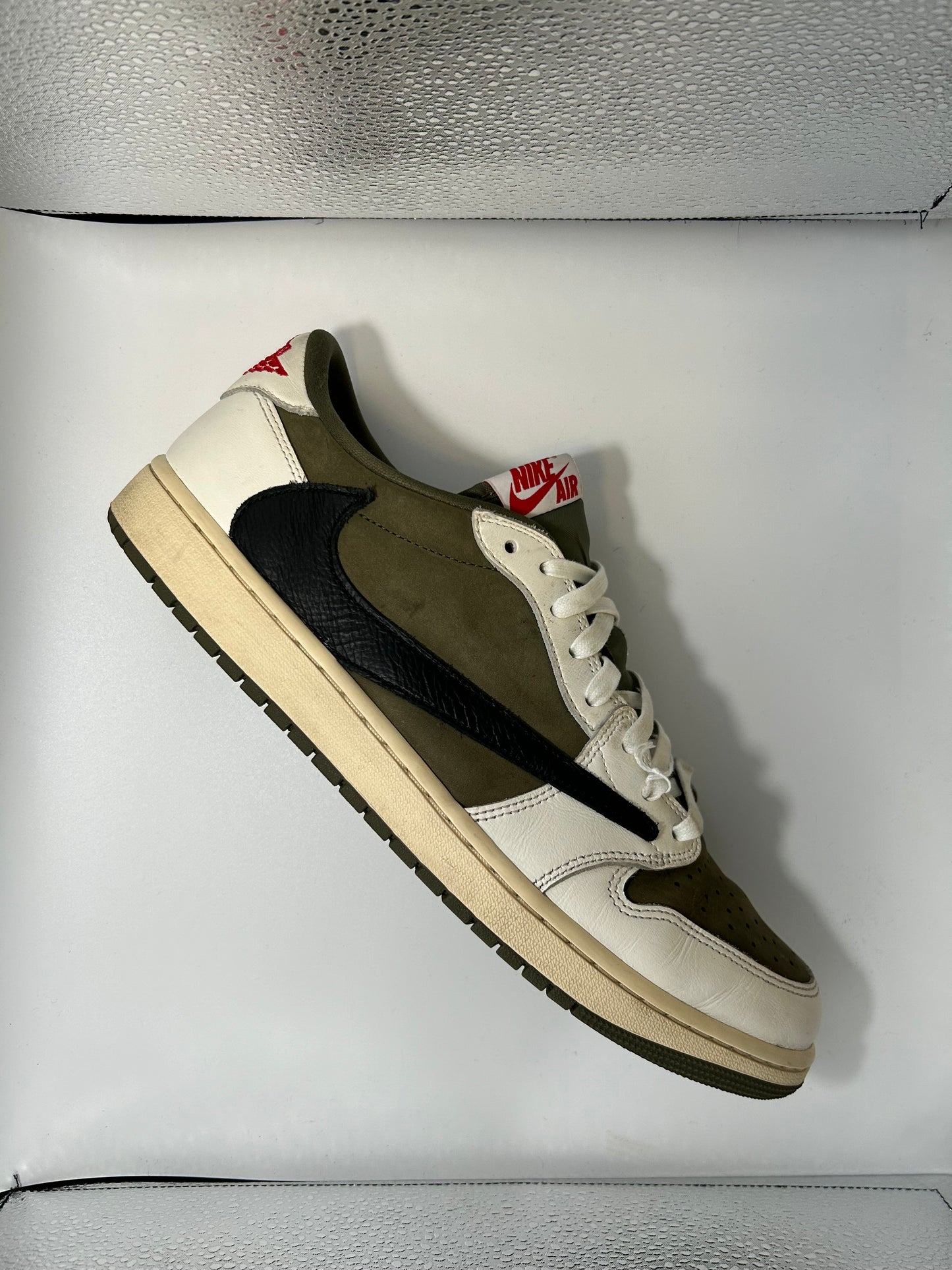 Jordan 1 retro low OG SP “ Travis Scott medium olive”