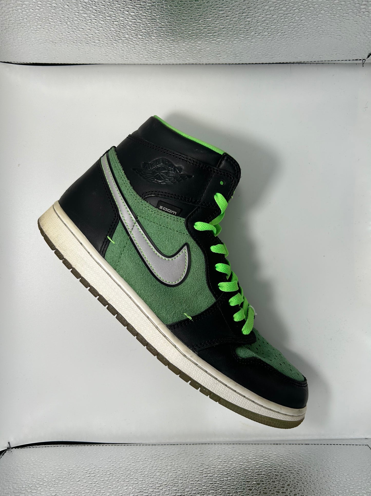 Jordan 1 retro high “zoom green”