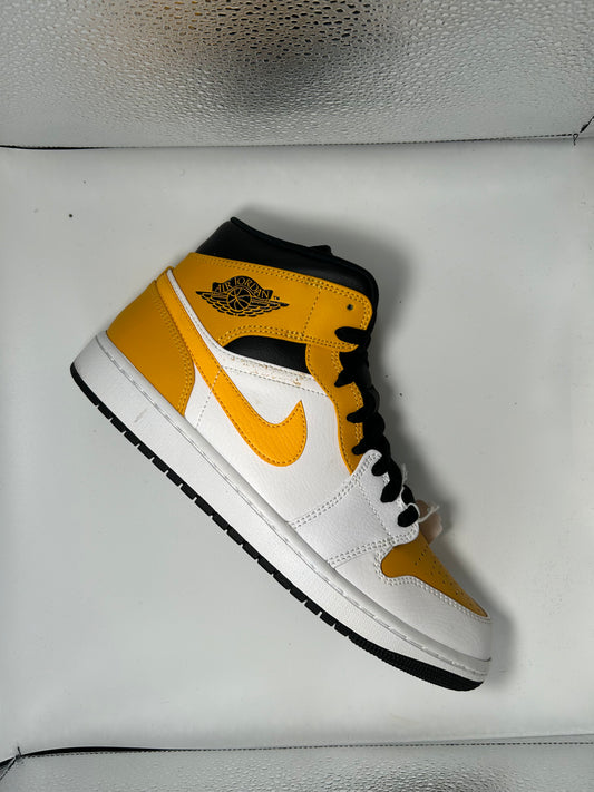 Jordan 1 mid “University Gold”