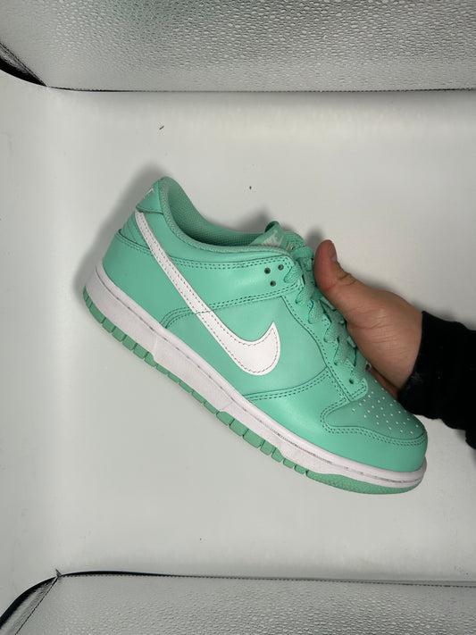 Nike Dunk low “Emerald Rise”